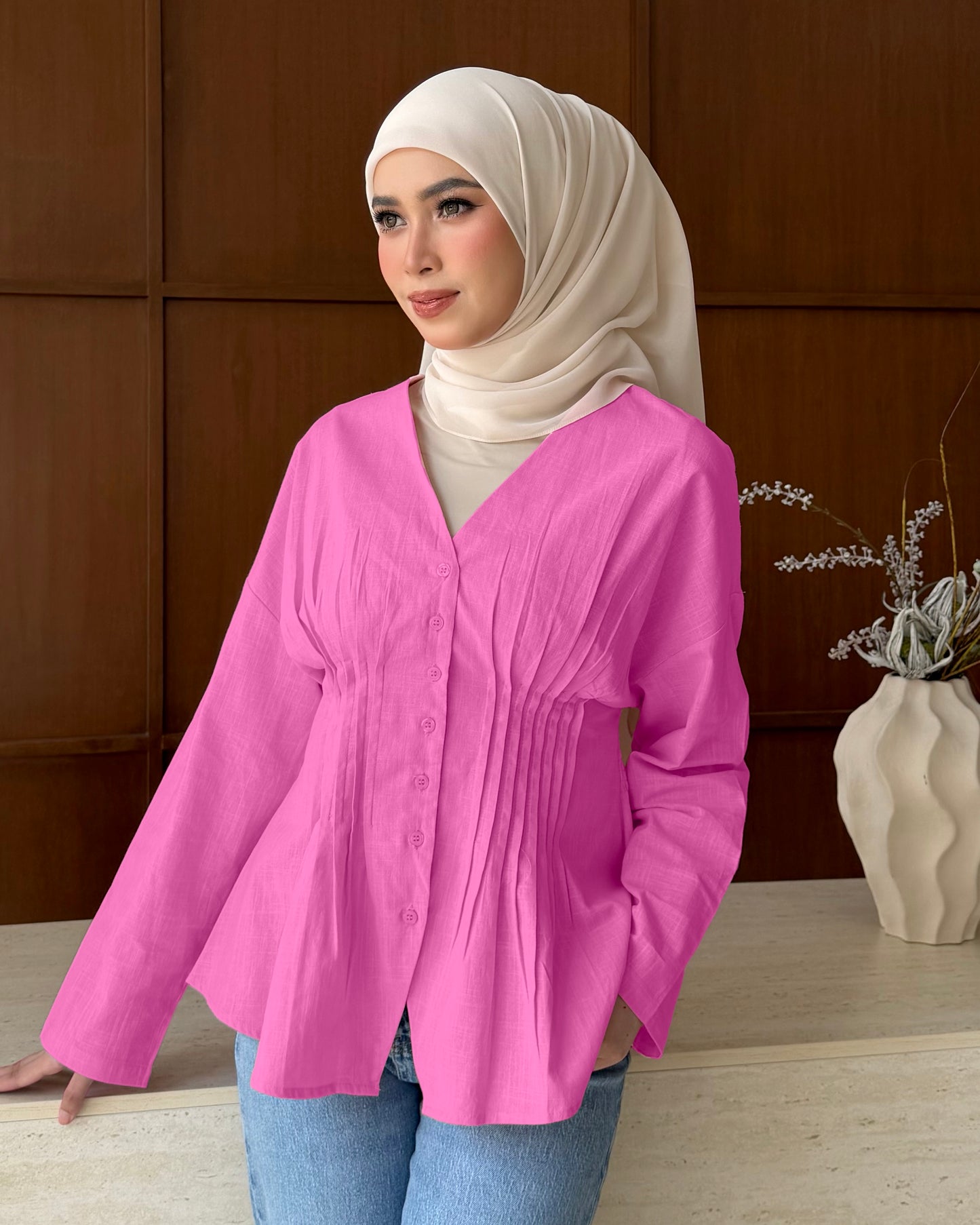 Celeste in Diva Pink