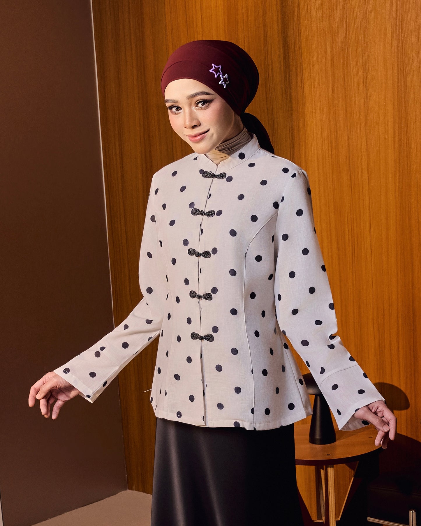 Polka in White Noir